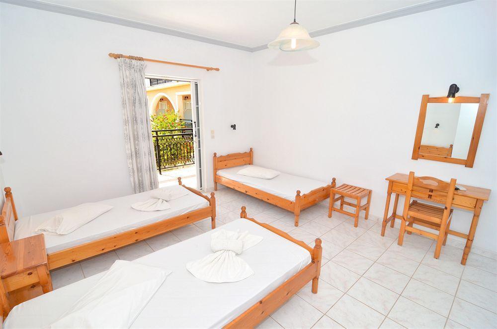 Athina Apartments Закінф Екстер'єр фото