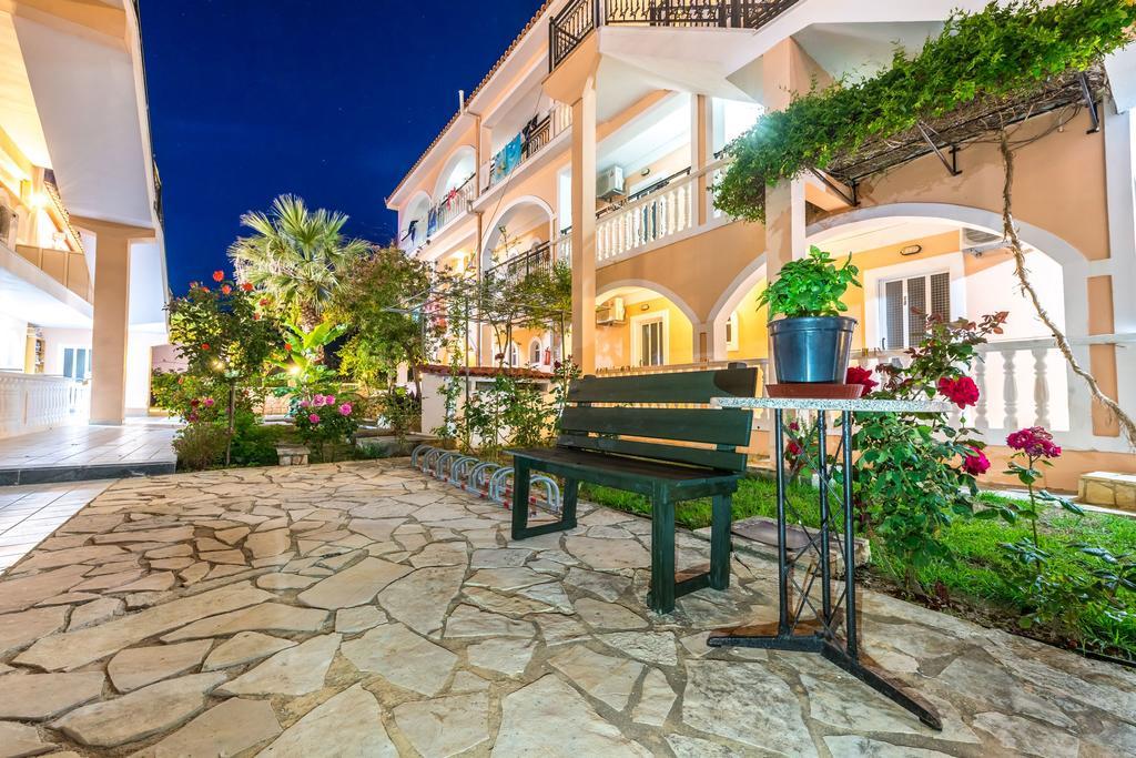 Athina Apartments Закінф Екстер'єр фото