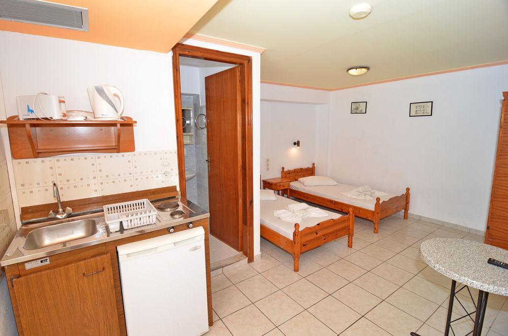 Athina Apartments Закінф Екстер'єр фото